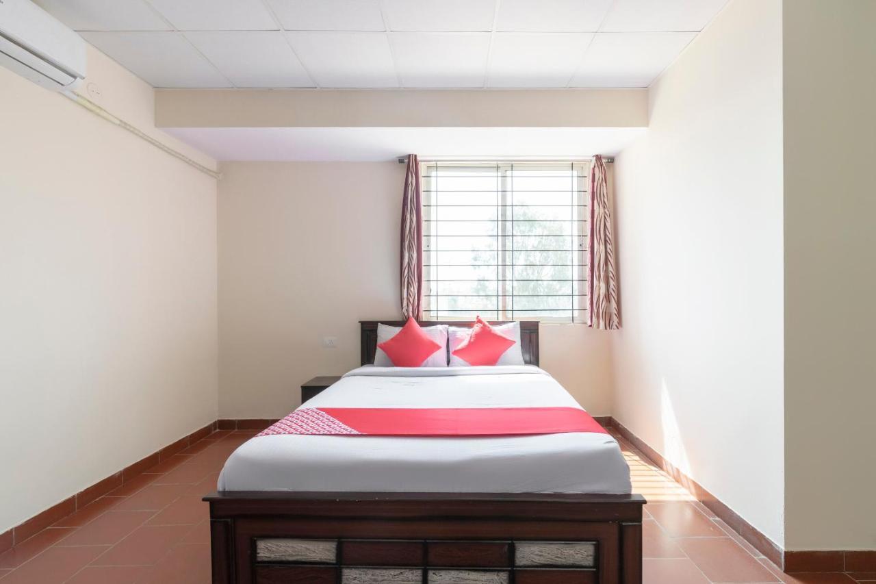 Hotel Oyo 49073 Whitefield Comforts Bangalore Exterior foto