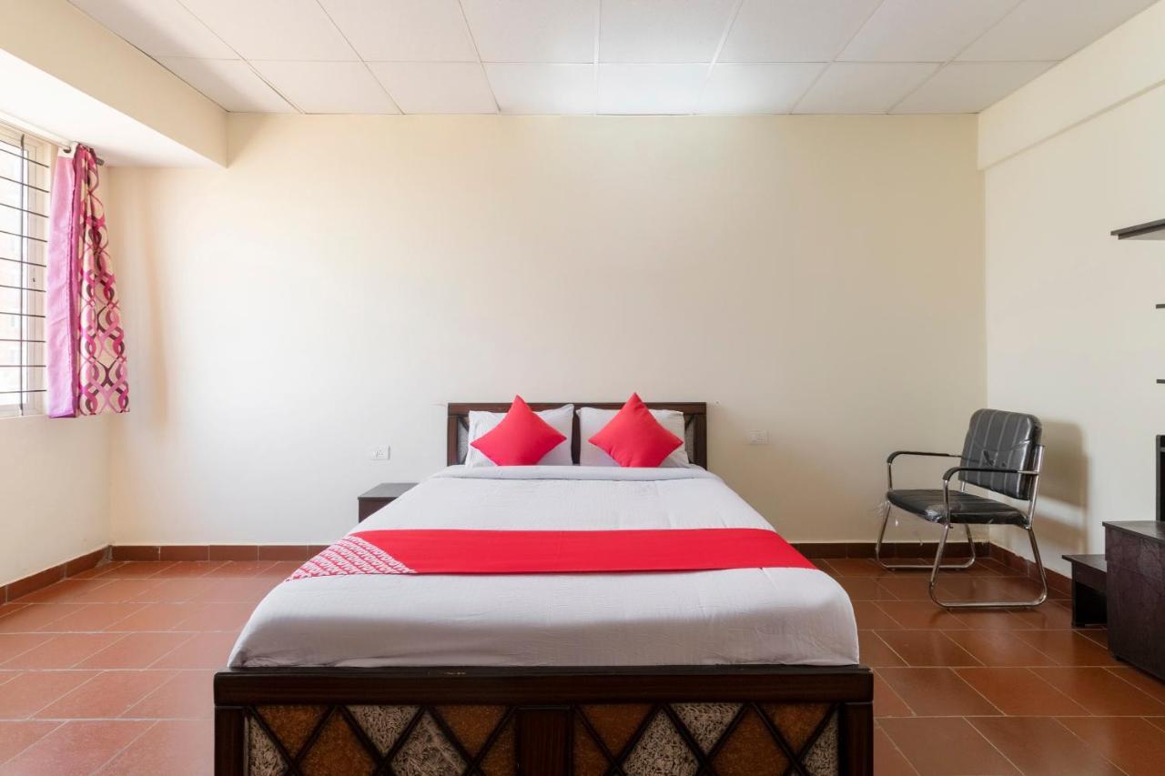 Hotel Oyo 49073 Whitefield Comforts Bangalore Exterior foto