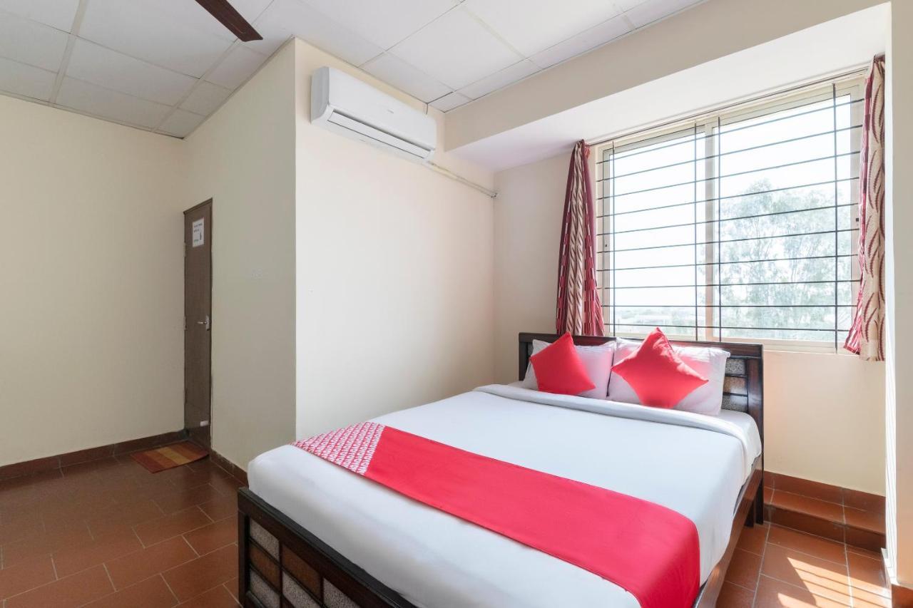 Hotel Oyo 49073 Whitefield Comforts Bangalore Exterior foto
